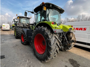 Tractor Claas Arion 650: foto 2