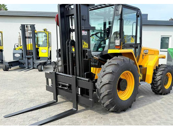 Carretilla todo terreno JCB