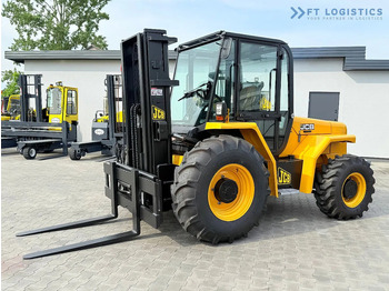Carretilla todo terreno JCB 940 / DIESEL / TRIPLEX 4500MM / FORK POSITIONER / SIDE SHIFT / 4T / NEW TYRES / LIKE NEW 940 / DIESEL / TRIPLEX 4500MM / FORK PO: foto 2