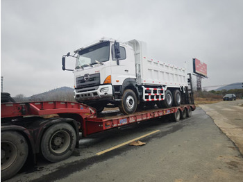 Camión volquete HINO HINO 700: foto 2