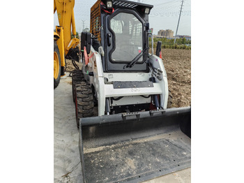 Maquinaria de construcción BOBCAT S18