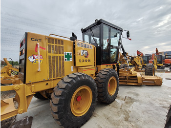 Maquinaria de construcción CATERPILLAR 140K