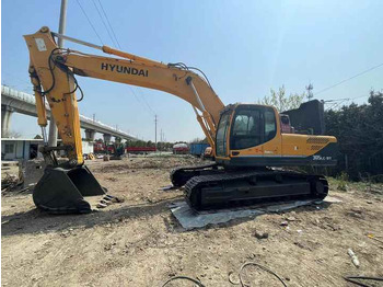 Excavadora de cadenas Heavy-Duty Hyundai 305 Excavator for Mining & Construction - Well-Maintained, Warranty Included: foto 3
