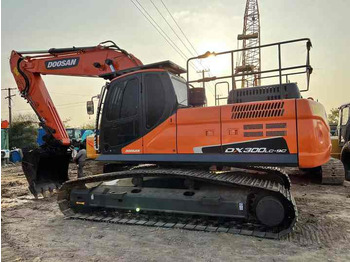 Excavadora de cadenas DOOSAN DX300