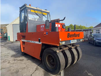 Rodillo de neumáticos BOMAG