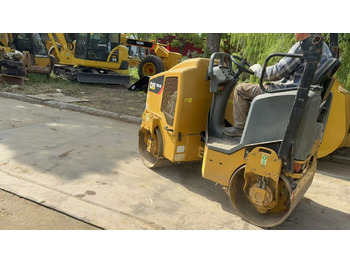 Leasing de CATERPILLAR CB14B CATERPILLAR CB14B: foto 4