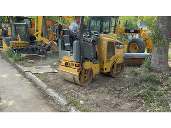 Apisonadora de asfalto CATERPILLAR CB14B