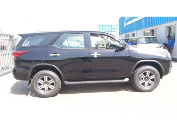 Coche TOYOTA