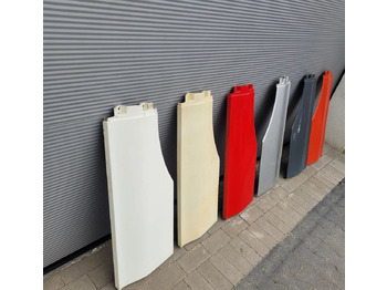Carrocería y exterior para Camión MASKOWNICA PRZEDŁUŻENIE STOPNICY MAN TGX TGA ORYGINAŁ CHWALIM116: foto 2