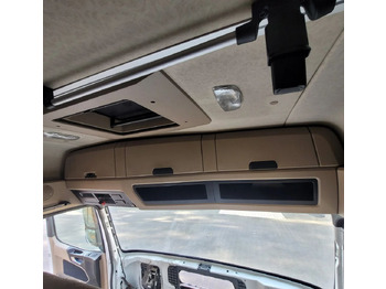 Cabina e interior