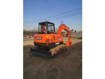 Excavadora de cadenas DOOSAN DH55