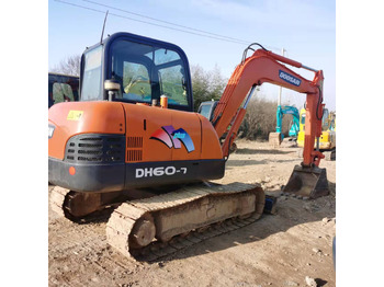 Excavadora de cadenas DOOSAN DH60-7