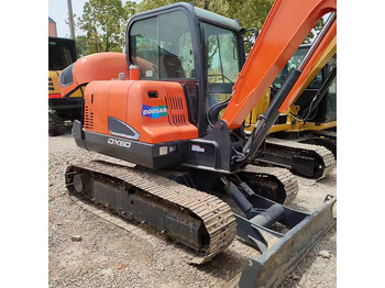 Excavadora de cadenas DOOSAN DH60