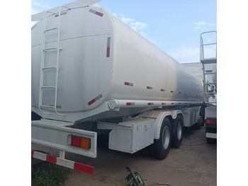 Camión cisterna SINOTRUK HOWO
