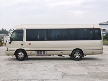 Minibús, Furgoneta de pasajeros TOYOTA Coaster Mini Bus Good Conditon Automatic Doors Negotiable: foto 5