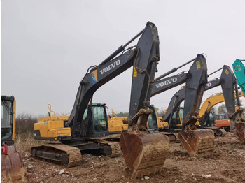 Excavadora de cadenas VOLVO EC250D: foto 2