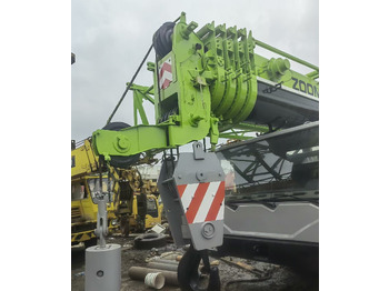 Grúa todo terreno ZOOMLION