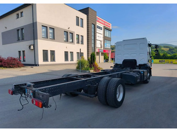 Camión chasis Renault Gama D 16.250 rama do zabudowy poduszka blokada mostu: foto 5 Camión chasis Renault Gama D 16.250 rama do zabudowy poduszka blokada mostu: foto 5