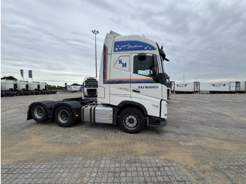 Cabeza tractora VOLVO FH 500