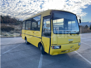 Autobús escolar IVECO