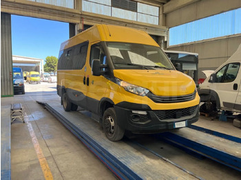 Autobús escolar IVECO Daily