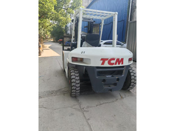 Carretilla elevadora diésel TCM FD50 Japan brand used 5 ton diesel forklift Customizable mast clamps: foto 3