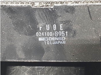 Bastidor/ Chasis para Maquinaria de construcción Denso FU9E-Airco condenser/Klimakondensator/Airco: foto 4