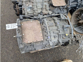 Caja de cambios ZF