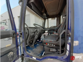 Foto del interior 1: Camión Iveco Eurocargo 120 E 23 PARTS pieces