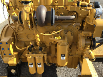 Maquinaria de construcción CATERPILLAR