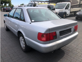 Sedan Audi A6 C4 1.8 Automatik: foto 4