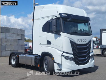 Cabeza tractora nuevo Iveco S-Way 580 4X2 NEW! 2x Tanks Navi ACC Standklima: foto 3