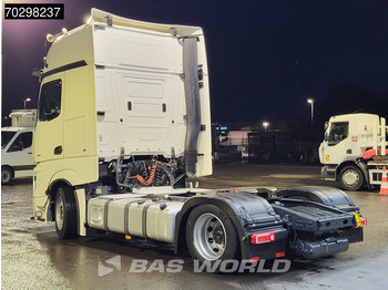 Cabeza tractora Mercedes-Benz Actros 1845 4X2 Retarder Mega 2xTanks Standklima Xenon Navi ACC Euro 6: foto 2 Cabeza tractora Mercedes-Benz Actros 1845 4X2 Retarder Mega 2xTanks Standklima Xenon Navi ACC Euro 6: foto 2