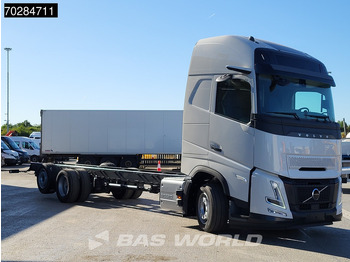 Camión chasis nuevo Volvo FH 540 6X2 NEW Horsetruck chassis Lift+Lenkachse Dynamic Steering Mirror cam Euro 6: foto 3