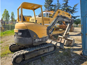 Leasing de Volvo ECR38 Volvo ECR38: foto 5