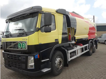 Camión cisterna VOLVO FM12