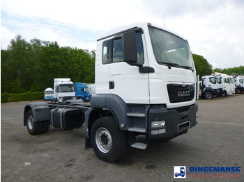 Camión chasis MAN TGS 19.360 4X2 BBS manual Euro 2 chassis + PTO: foto 2