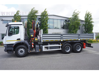 Camión caja abierta, Camión grúa MERCEDES-BENZ AROCS 2633 6x4 / 5.5 T crane FASSI F135 / Tipper 15 EPAL: foto 3