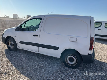 Furgoneta pequeña 2019 Peugeot Partner Cargo Van: foto 4