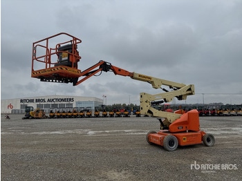 Plataforma articulada JLG