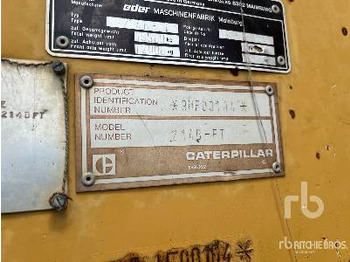 Excavadora de ruedas CAT 214BFT: foto 5