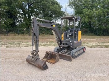 Miniexcavadora VOLVO ECR25D