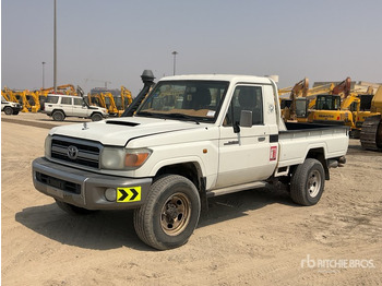 Pick-up TOYOTA Land Cruiser