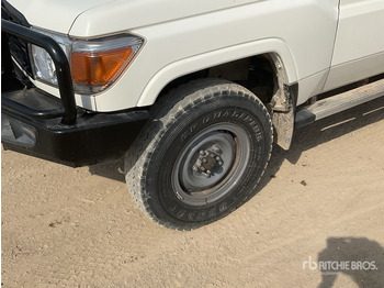 SUV/ Todoterreno 2021 Toyota Land Cruiser 76L 4x4 SUV: foto 5