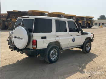 SUV/ Todoterreno 2021 Toyota Land Cruiser 76L 4x4 SUV: foto 3