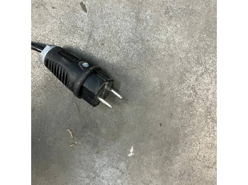 Piezas de recambio para Equipo de manutención Hawker 24V/90A: foto 2 Piezas de recambio para Equipo de manutención Hawker 24V/90A: foto 2