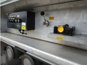 Camión cisterna Renault Lander: foto 3 Camión cisterna Renault Lander: foto 3