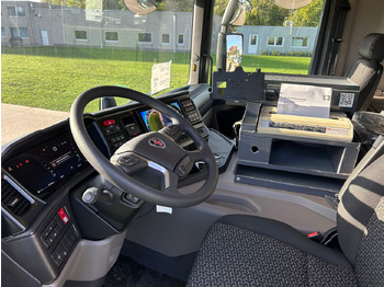 Camión cisterna nuevo SCANIA P370: foto 3