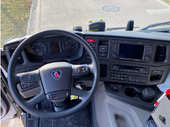 Camión cisterna SCANIA P410: foto 3