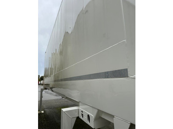 Caja cerrada Krone BDF-System 7.450 mm lang, Lack NEU in Premium Plus: foto 5